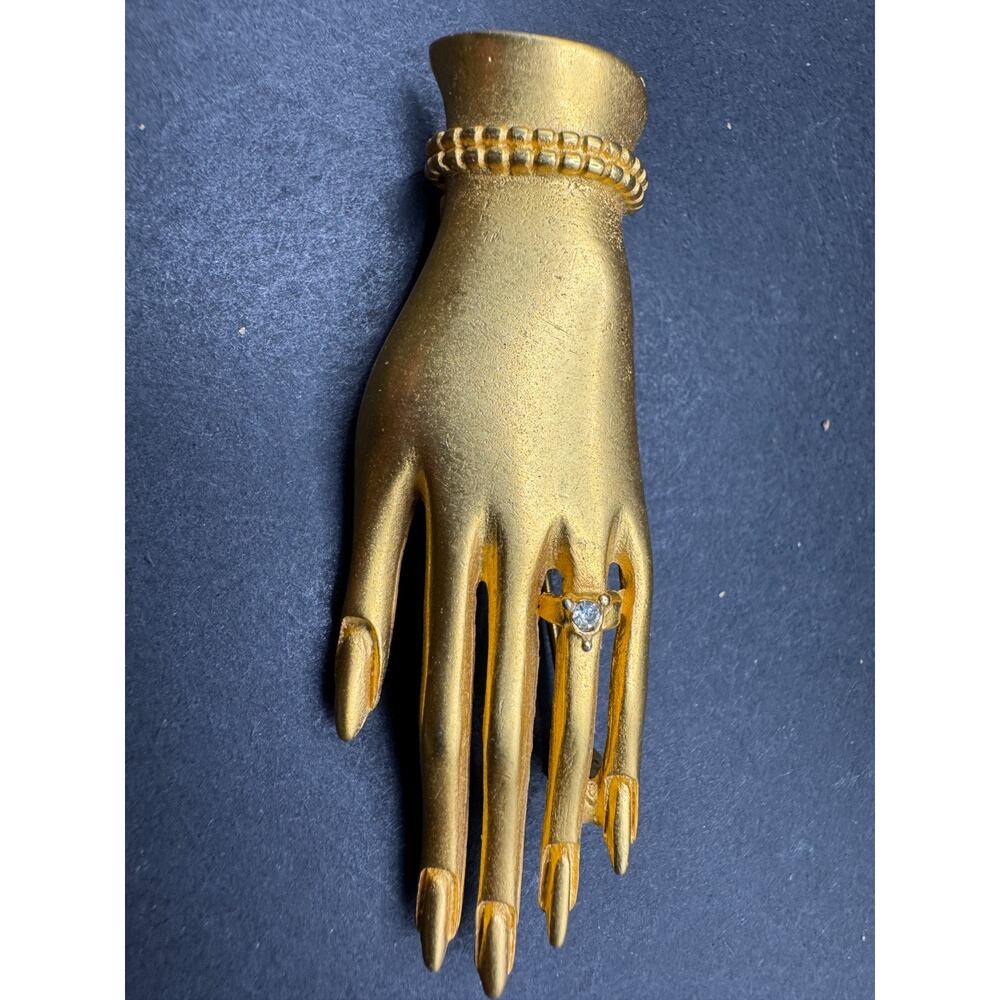 Vtg Leslie Block Signed Matte Gold Tone Hand with Clear Stone Ring Pin Brooch